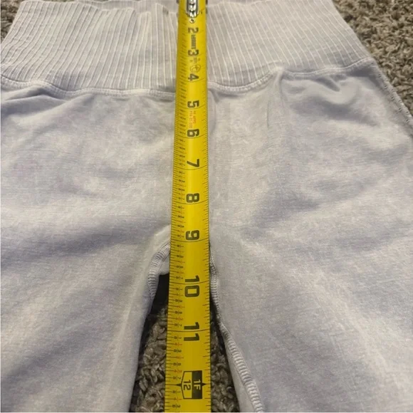 Free People Movement Good Karma Athletic Biker Shorts Women’s Activewear Size M - Picture 7 of 12